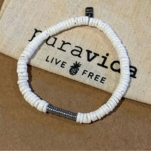 PURA VIDA Puka Shell & Silver Beads Stretch NEW rare!